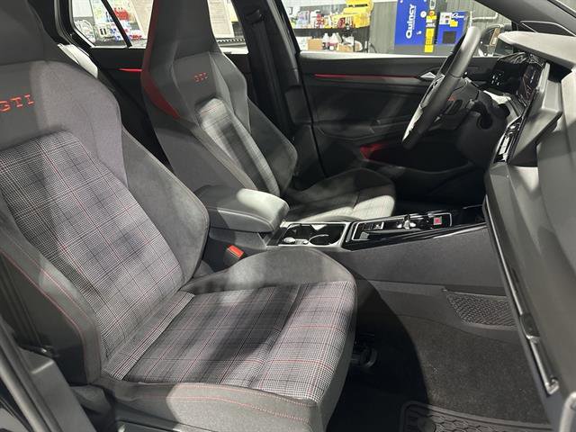 Certified 2024 Volkswagen GTI SE image 22
