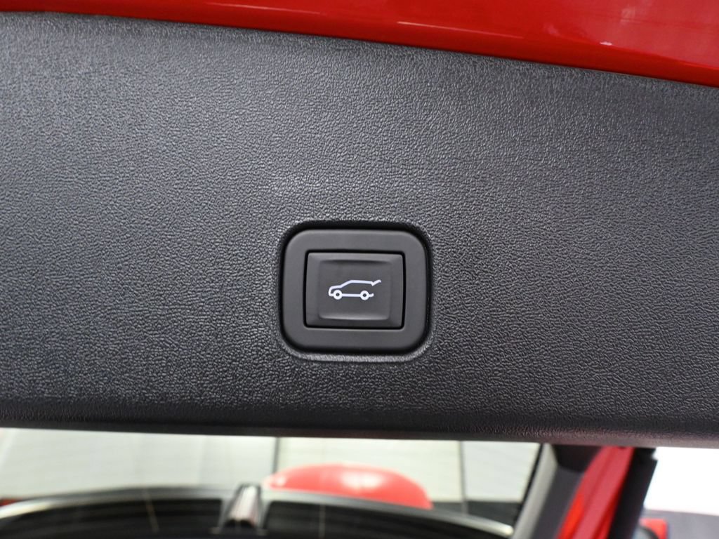 Used 2026 Cadillac Optiq Sport 1 w/ LPO, Floor Liner Package AWD/4WD image 43