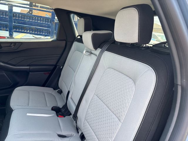 Used 2024 Ford Escape Active image 11