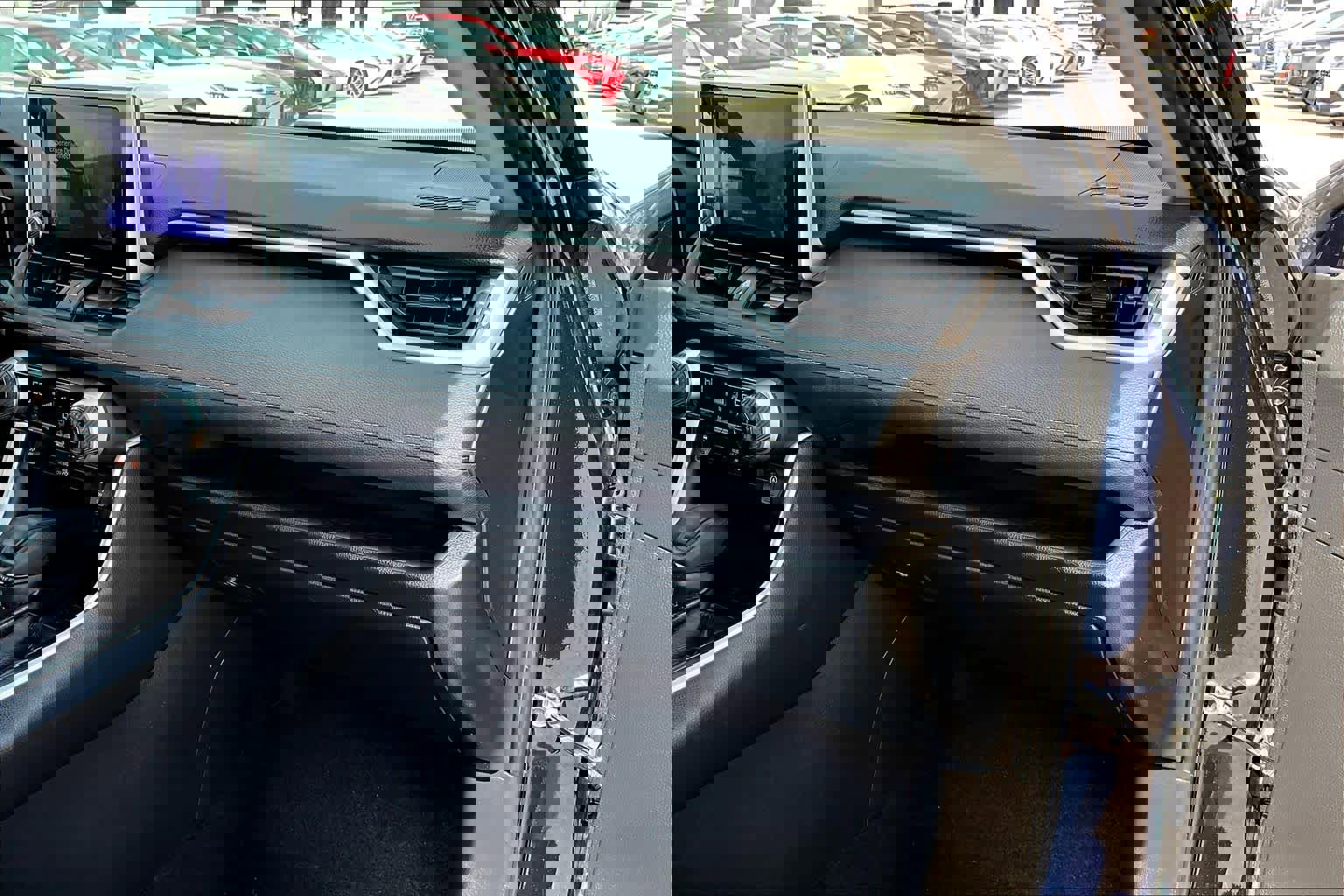 Used 2024 Toyota RAV4 XLE image 17