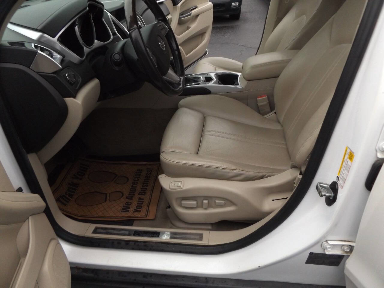 Used 2012 Cadillac SRX Luxury image 13