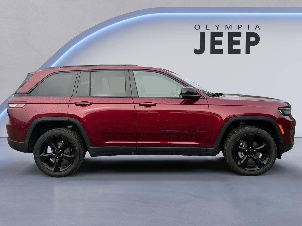 Certified 2023 Jeep Grand Cherokee Altitude image 6