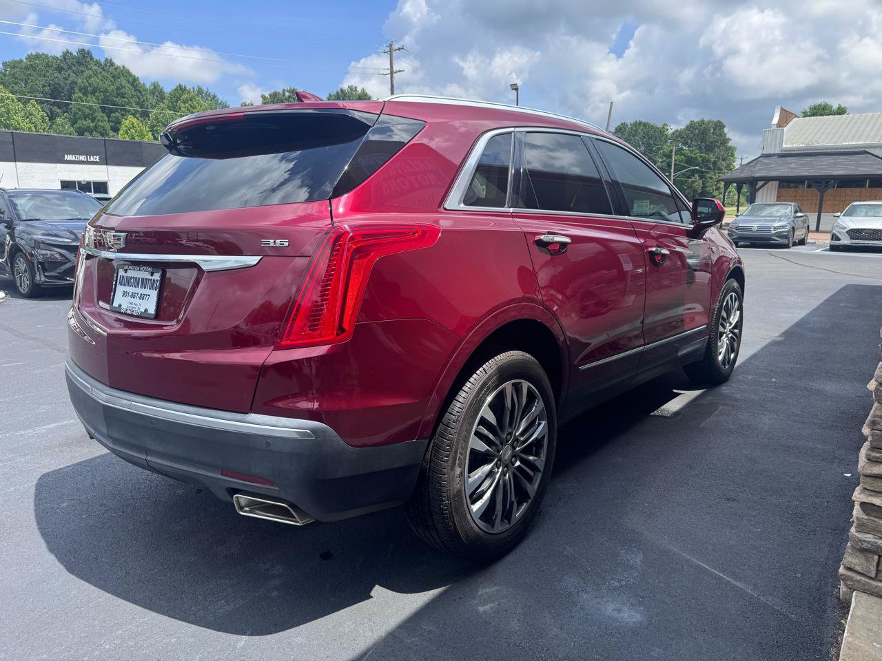 Used 2017 Cadillac XT5 Premium Luxury FWD image 6