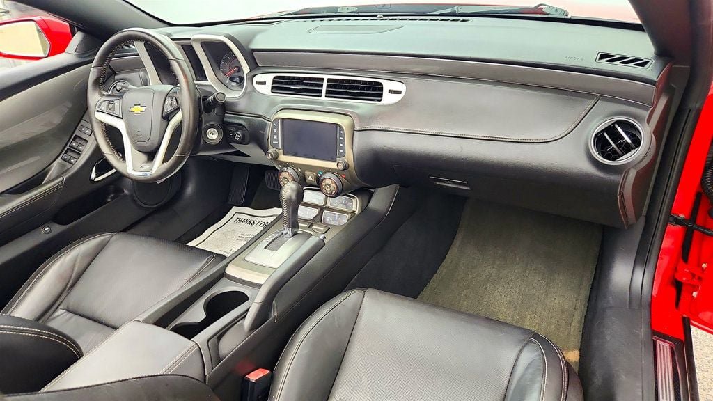 Used 2015 Chevrolet Camaro SS RWD image 25