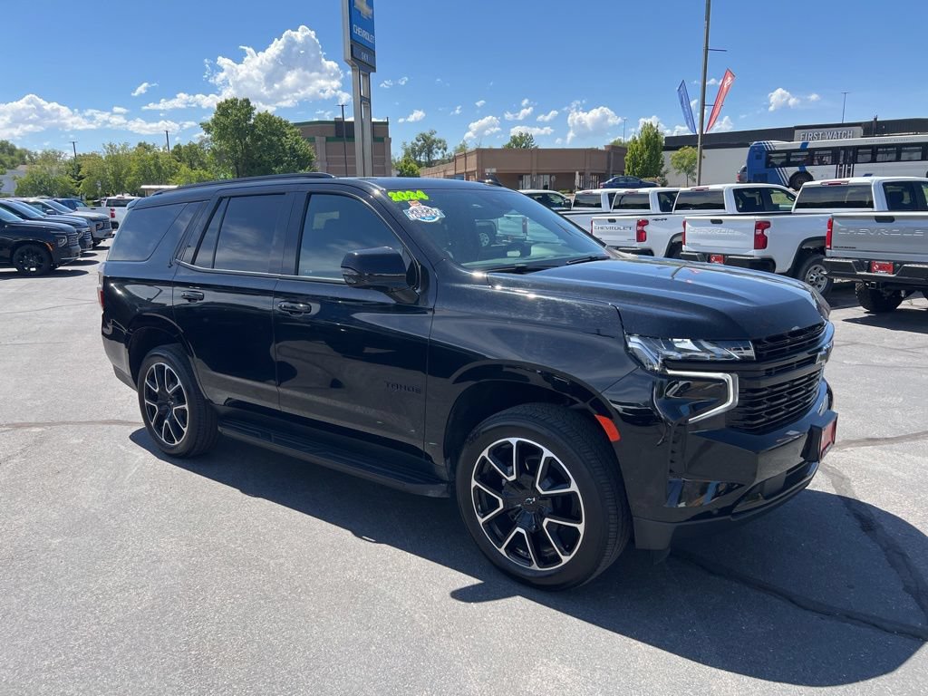 Used 2024 Chevrolet Tahoe RST w/ Luxury Package AWD/4WD image 6
