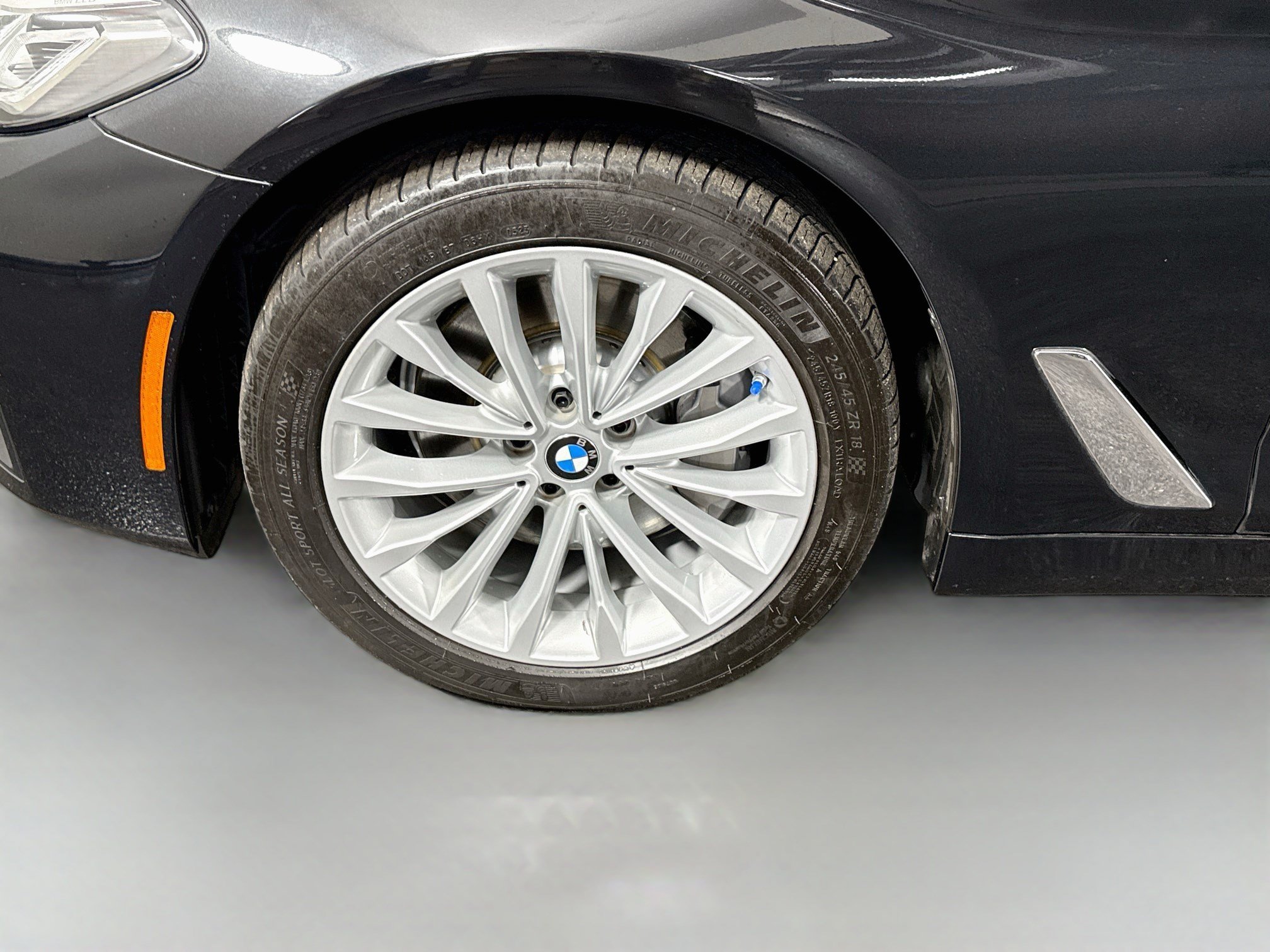 Used 2023 BMW 530i xDrive w/ Premium Package AWD/4WD image 38