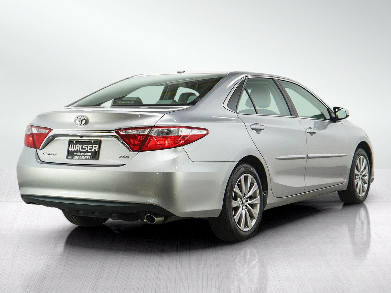 Used 2017 Toyota Camry XLE w/ Protection Package (Q2) FWD image 5