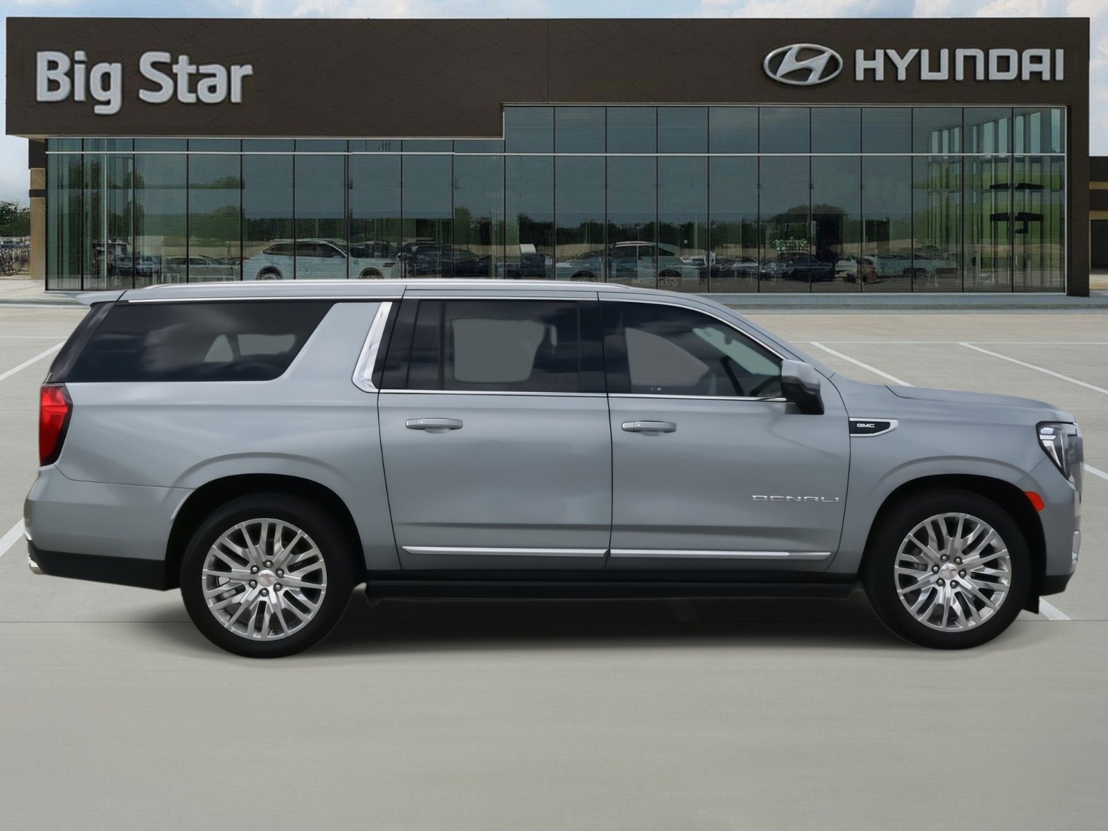 Used 2024 GMC Yukon XL Denali w/ Max Trailering Package image 5