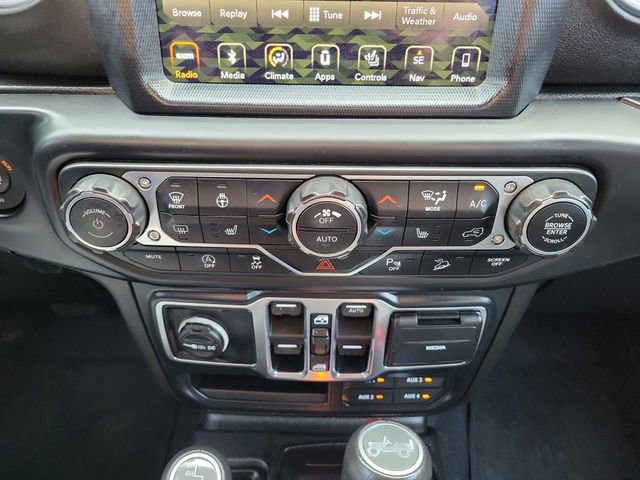 Used 2018 Jeep Wrangler Unlimited Sahara image 32