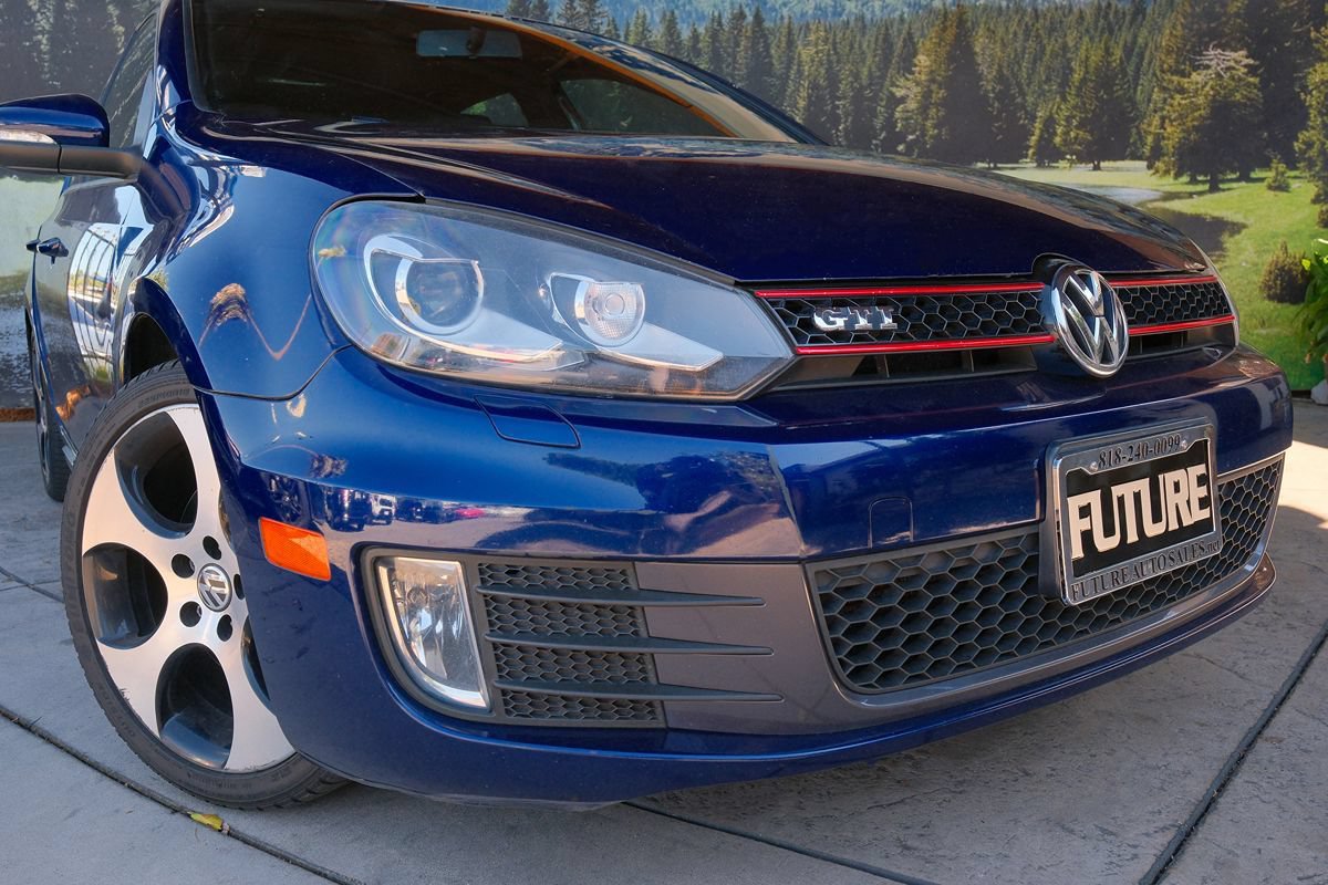 Used 2011 Volkswagen GTI 4-Door FWD image 6