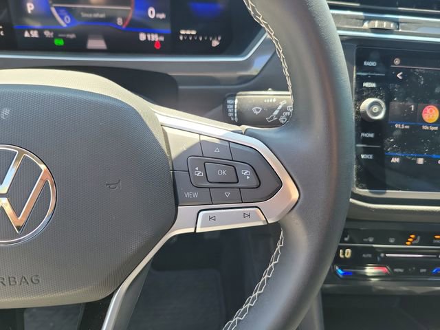 Used 2022 Volkswagen Tiguan SE image 18