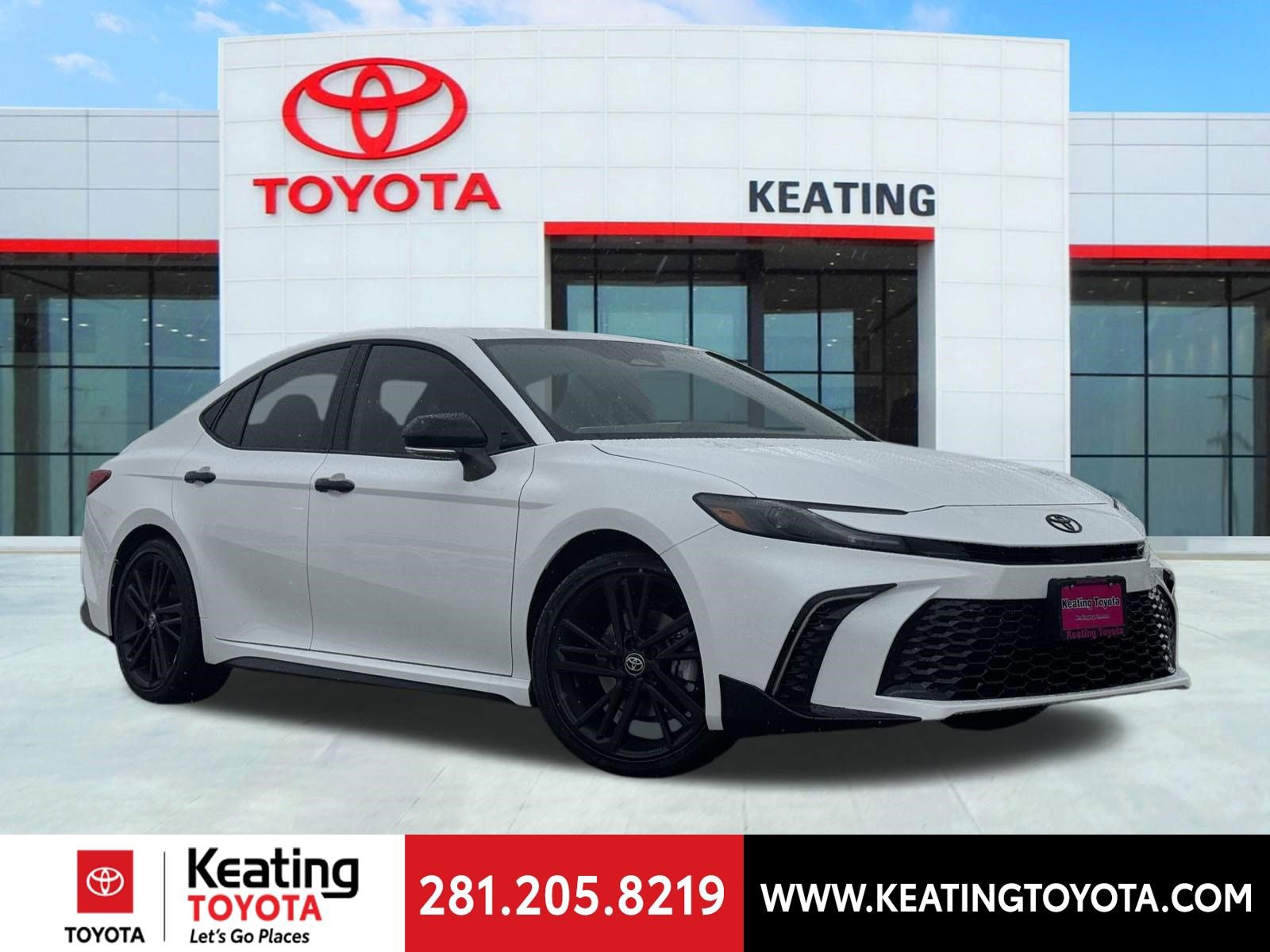 New 2026 Toyota Camry Hybrid FWD image 1