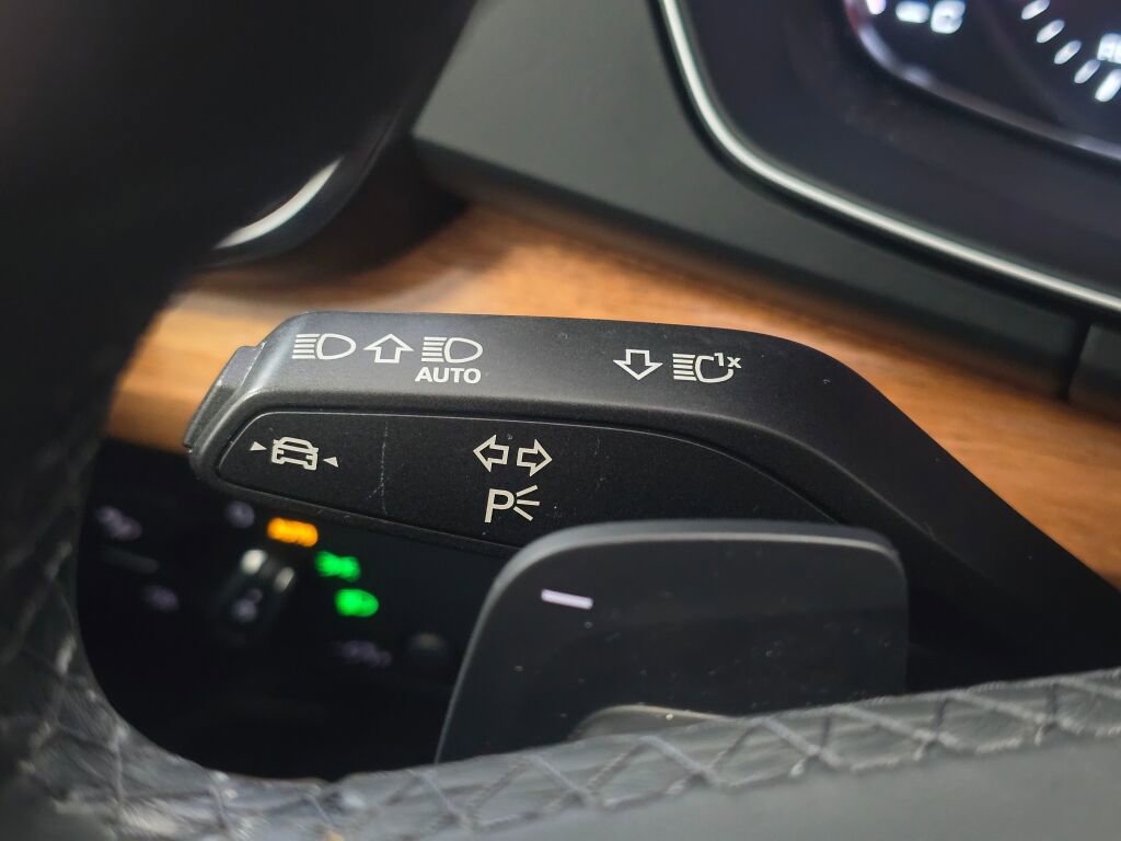 Used 2023 Audi Q5 2.0T Premium w/ Convenience Package image 44