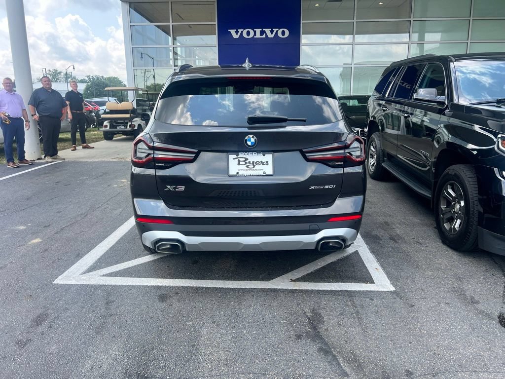 Used 2024 BMW X3 xDrive30i w/ Convenience Package w/ZPA AWD/4WD image 3