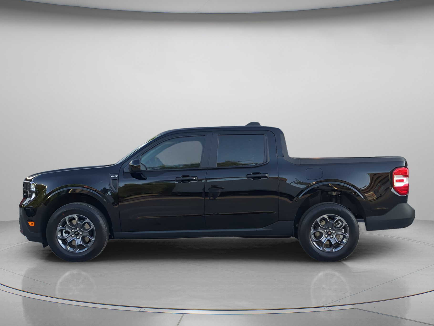 New 2026 Ford Maverick XLT w/ XLT Luxury Package FWD image 46