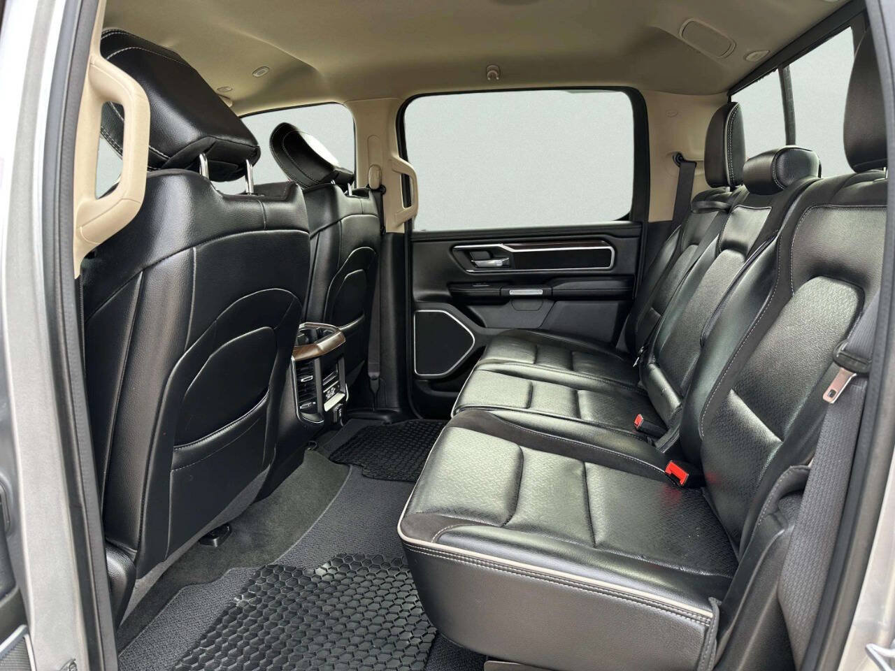 Used 2021 RAM 1500 Laramie AWD/4WD image 14