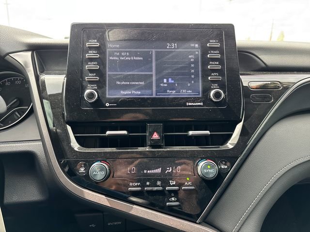 Used 2024 Toyota Camry SE image 18