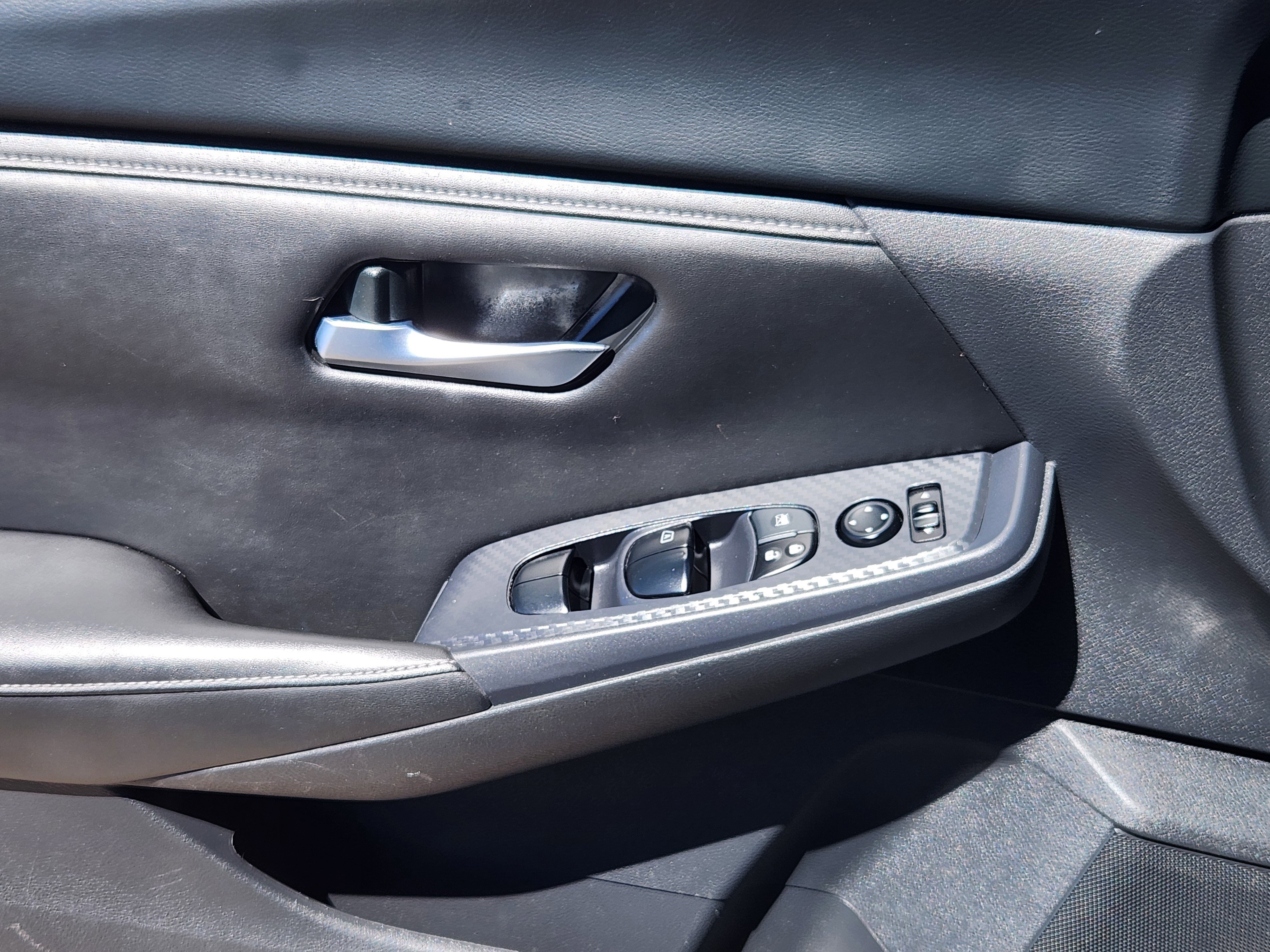 Used 2024 Nissan Sentra SV FWD image 7