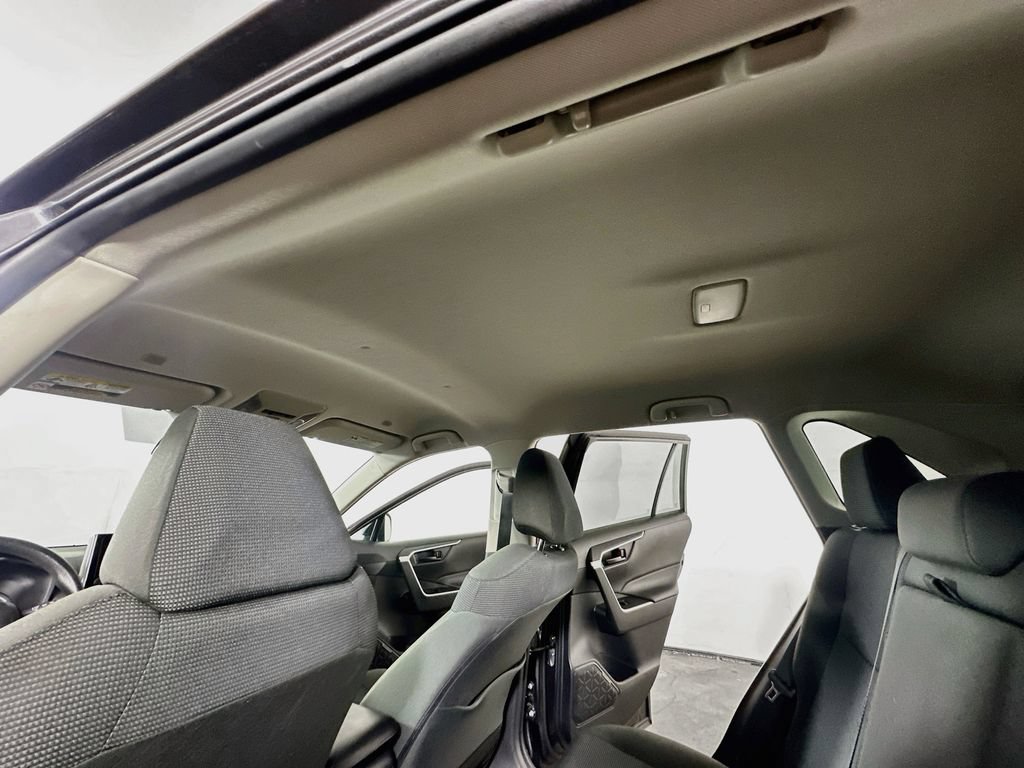 Used 2024 Toyota RAV4 LE FWD image 13