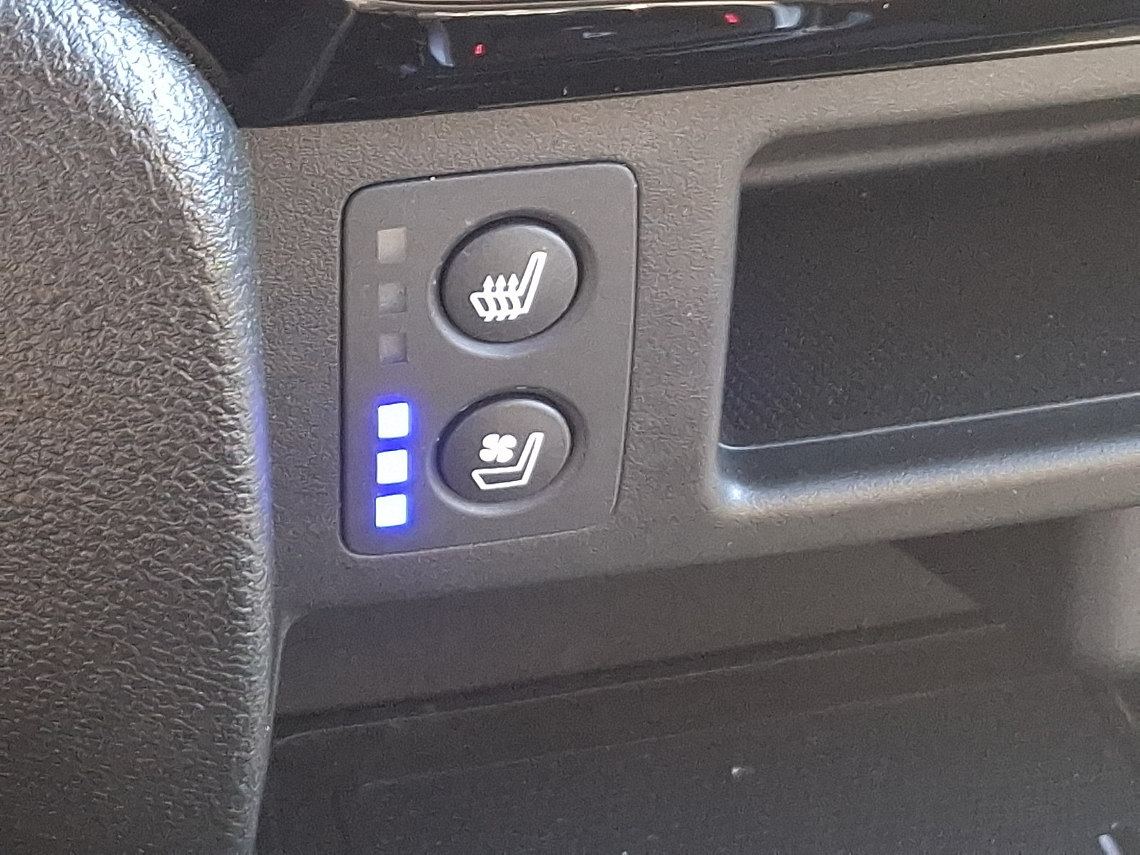 Used 2024 Honda Passport Black Edition image 23