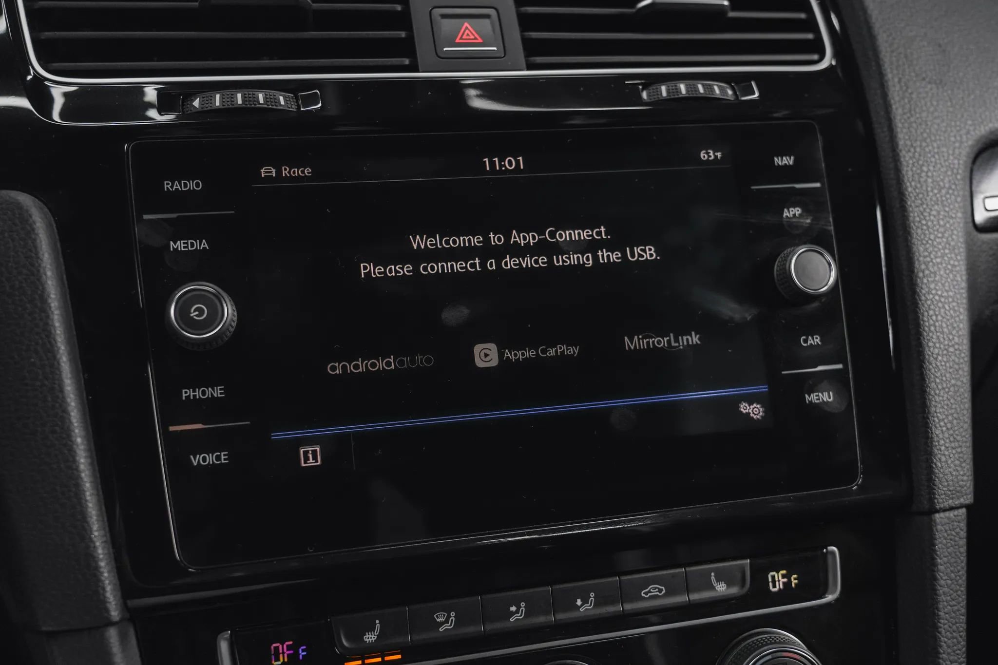 Used 2018 Volkswagen Golf R 4-Door image 67