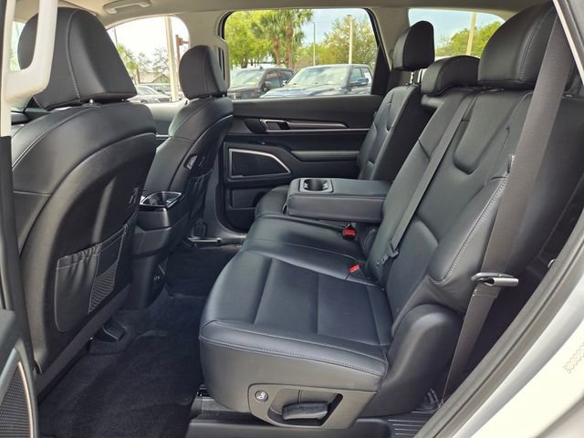 Used 2024 Kia Telluride LX image 12