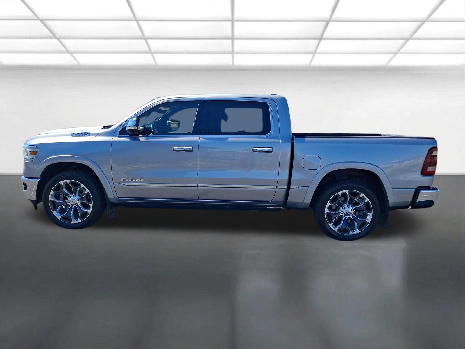 Used 2022 RAM 1500 Limited AWD/4WD image 6