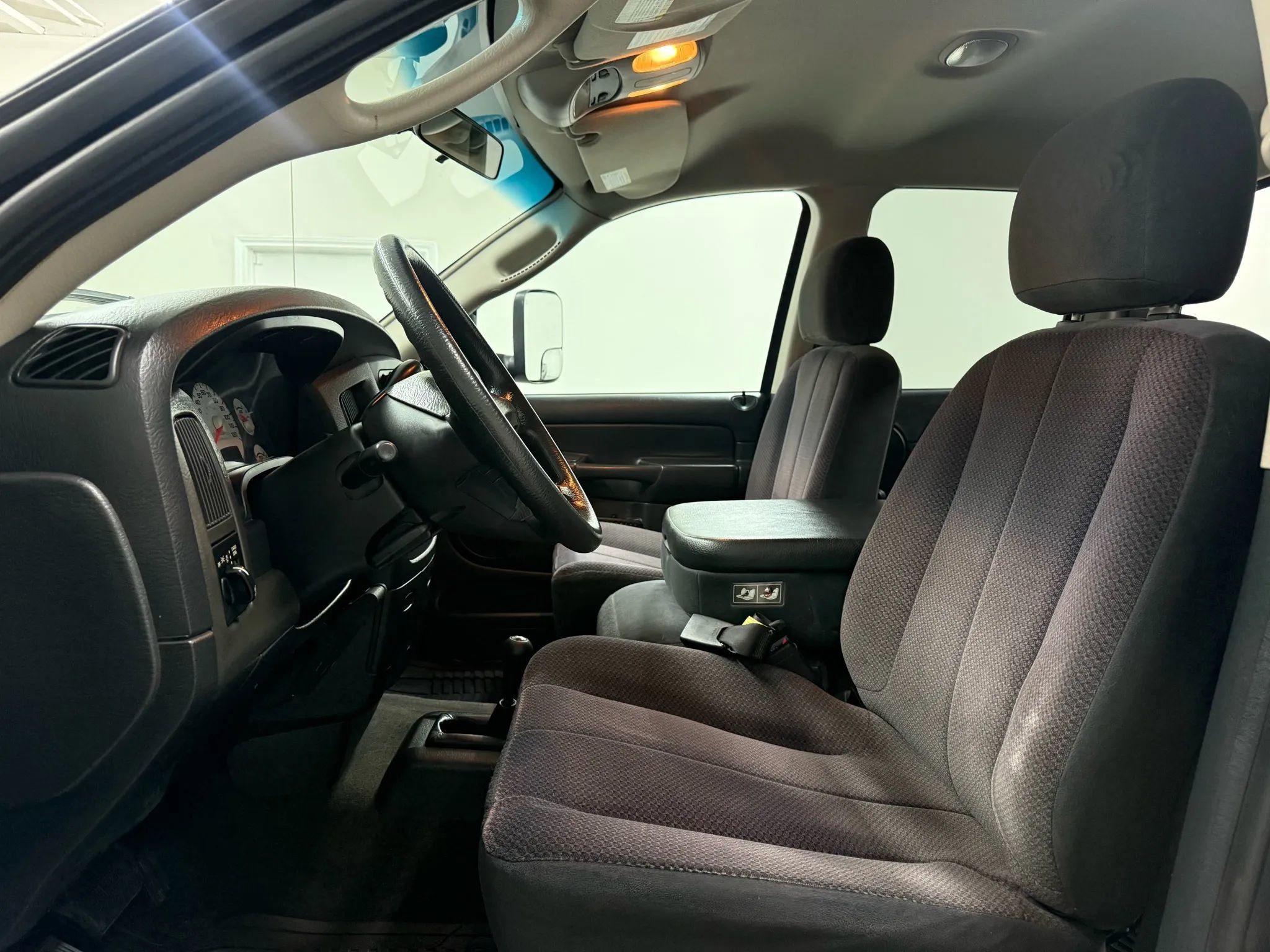 Used 2003 Dodge Ram 2500 Truck SLT image 10