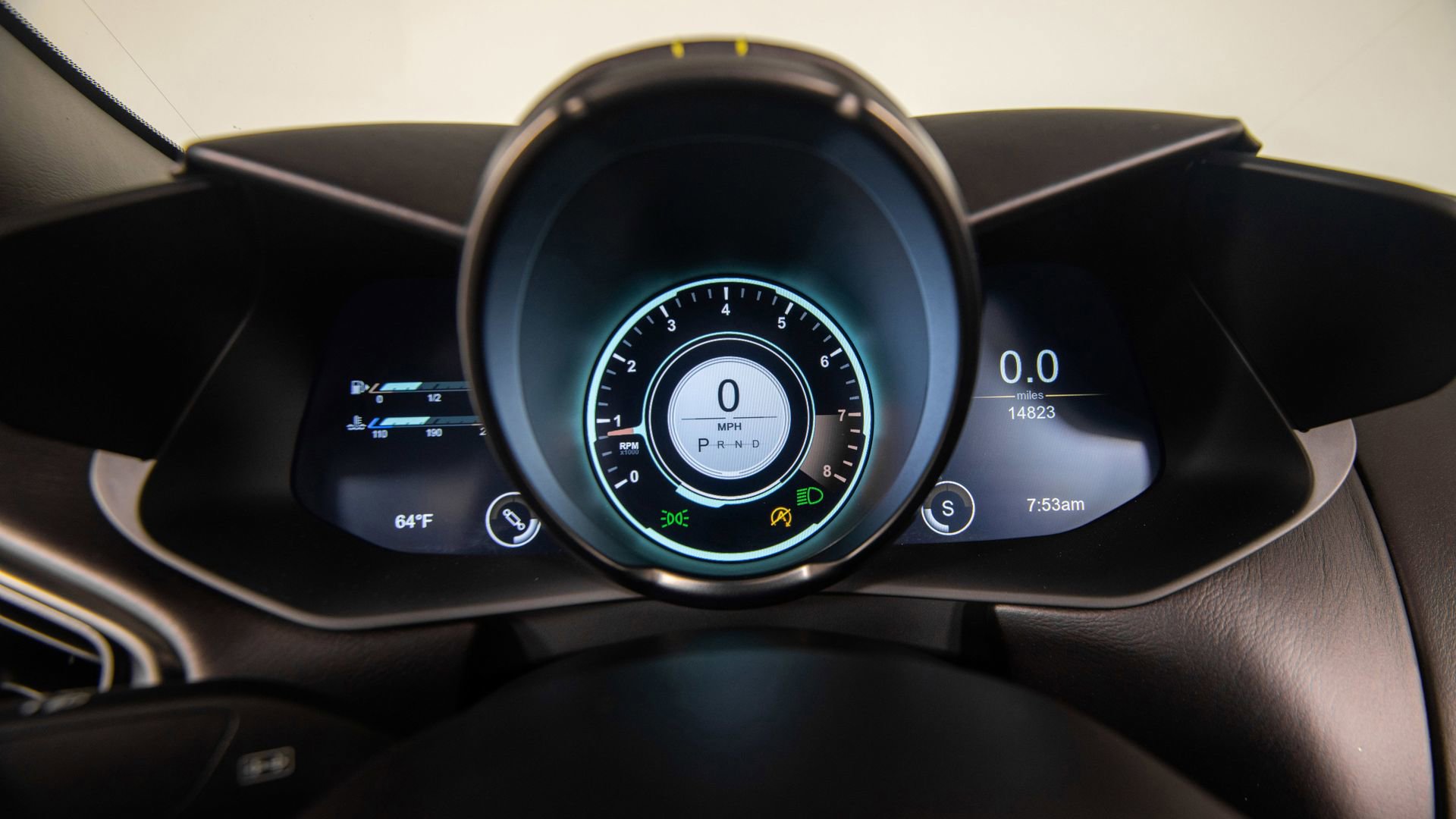 Used 2021 Aston Martin V8 Vantage Roadster image 41