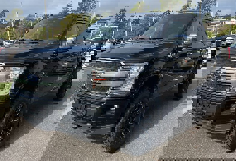 Used 2018 Ford F150 Platinum w/ Technology Package image 5