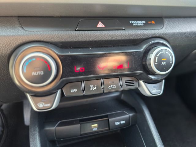 Used 2023 Kia Rio S w/ Technology Package image 28