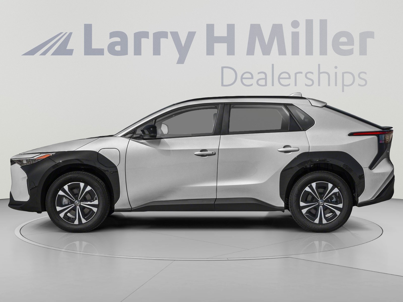 Used 2024 Toyota bZ4X AWD w/ Weather Package image 3