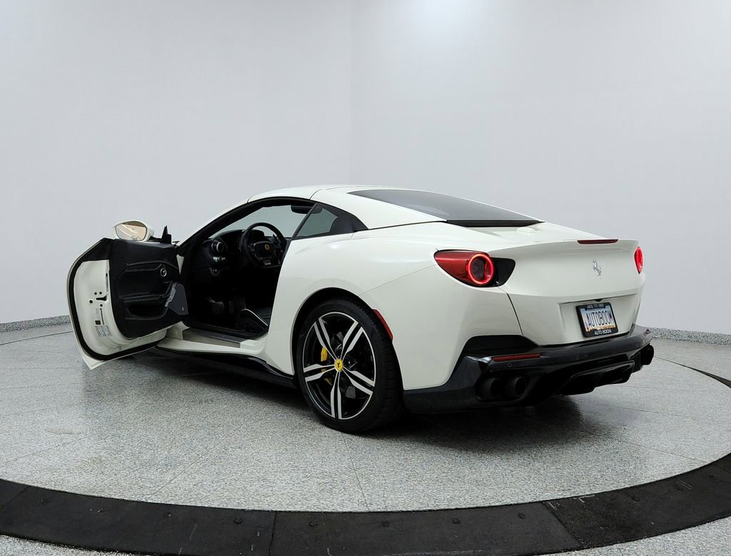 Used 2020 Ferrari Portofino Base image 10