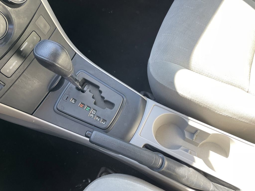 Used 2013 Toyota Corolla L image 19