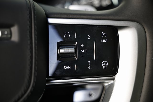 New 2025 Land Rover Range Rover SE image 43
