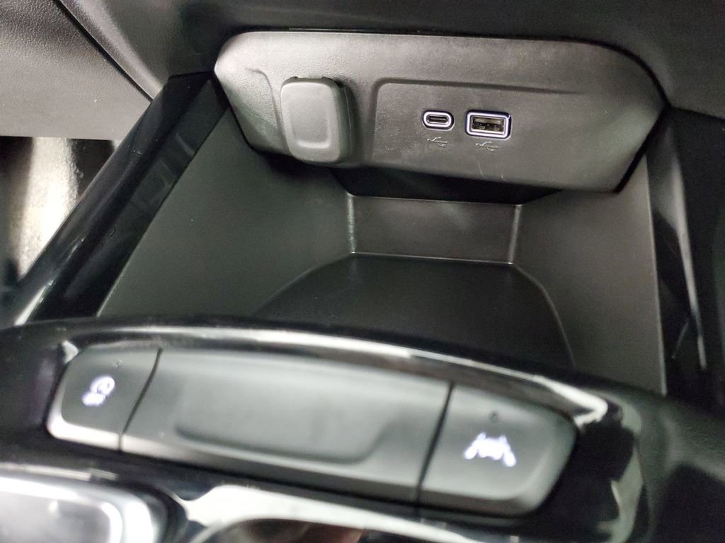 Used 2026 Chevrolet Trax ACTIV image 18