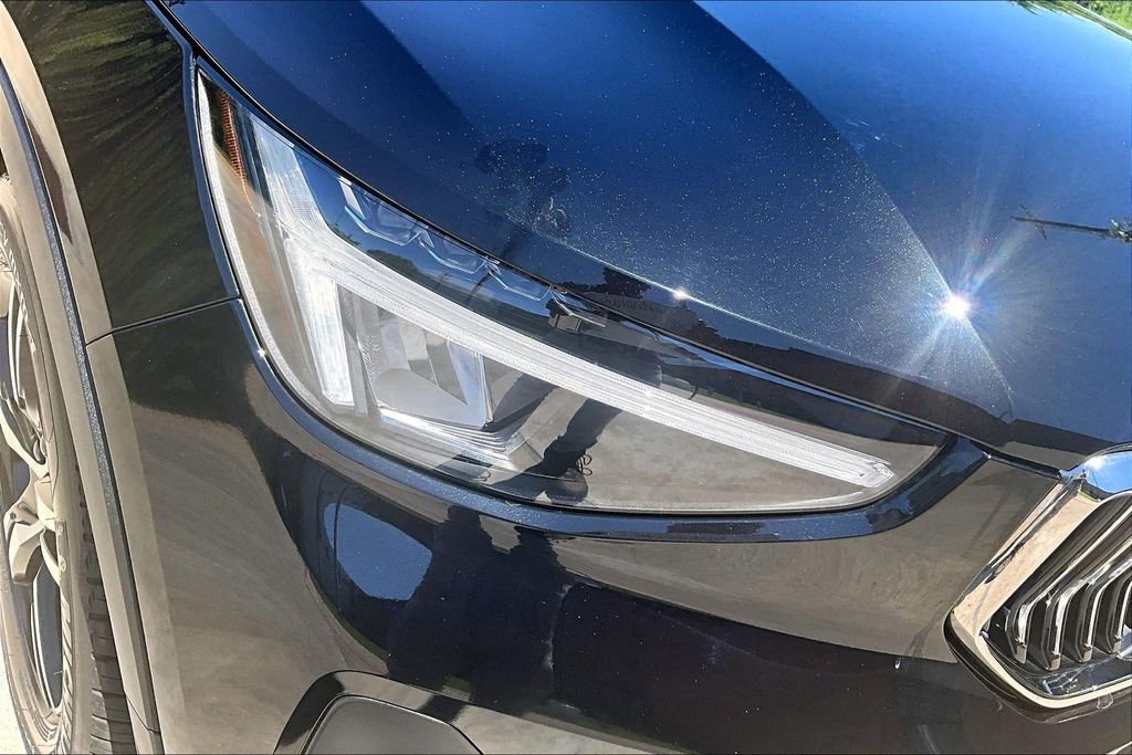 Certified 2025 Volvo XC40 B5 Core w/ Protection Package Premier AWD/4WD image 41