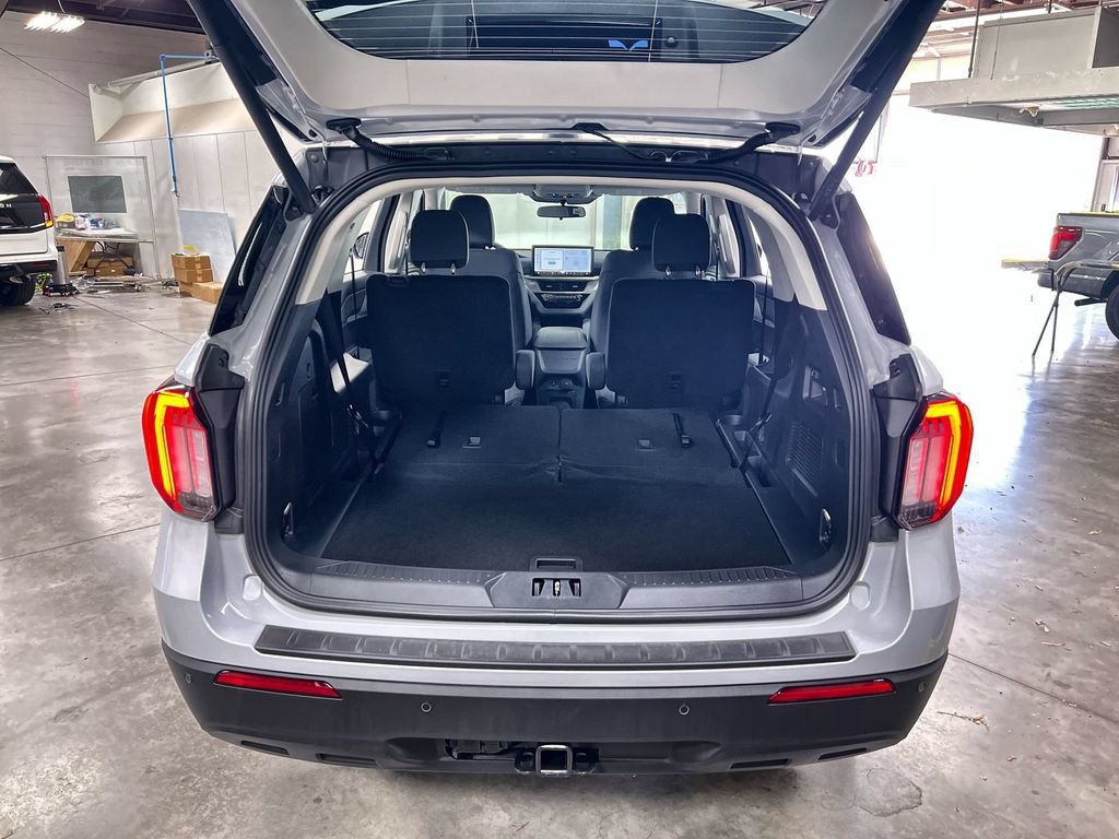 New 2026 Ford Explorer Active AWD/4WD image 24