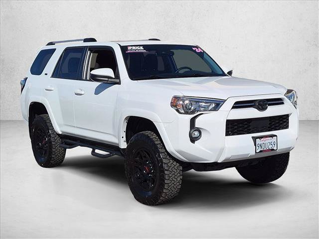 Used 2024 Toyota 4Runner SR5 AWD/4WD image 3