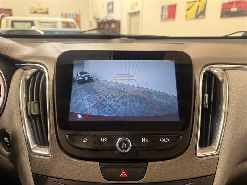 Used 2016 Chevrolet Malibu LT w/ Driver Confidence Package FWD image 24