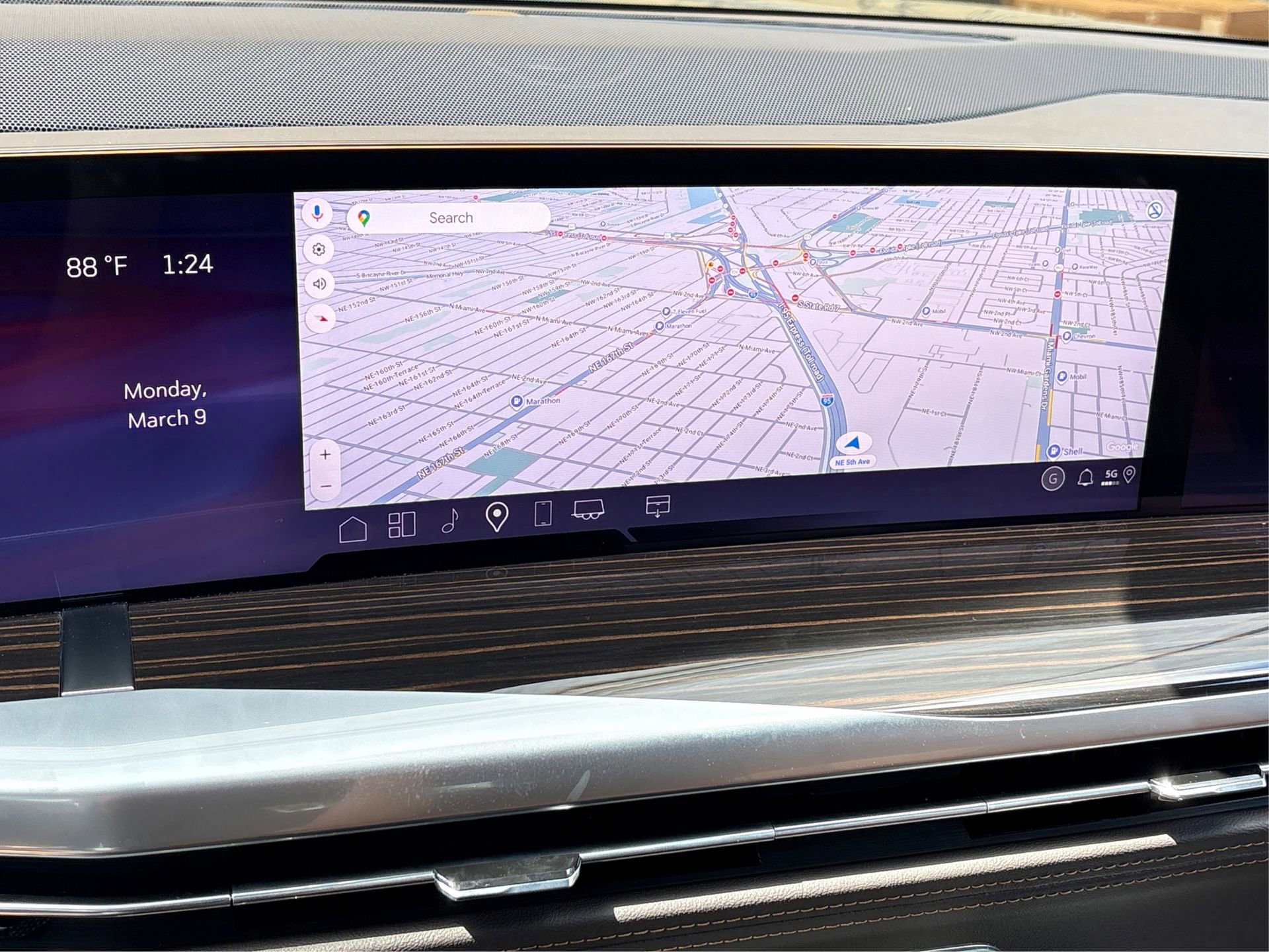 New 2026 Cadillac Escalade ESV Luxury image 24