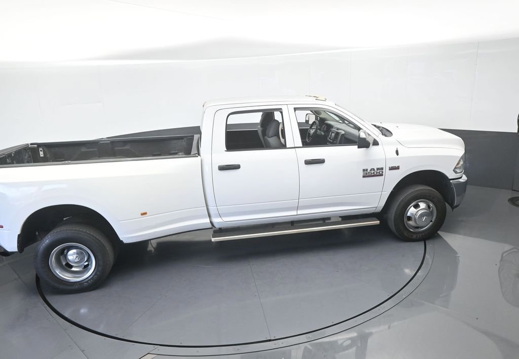 Used 2018 RAM 3500 Tradesman w/ Chrome Appearance Group image 46