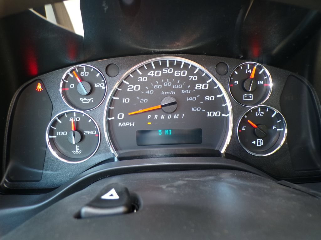 New 2026 Chevrolet Express 2500 Extended w/ Driver Convenience Package RWD image 25