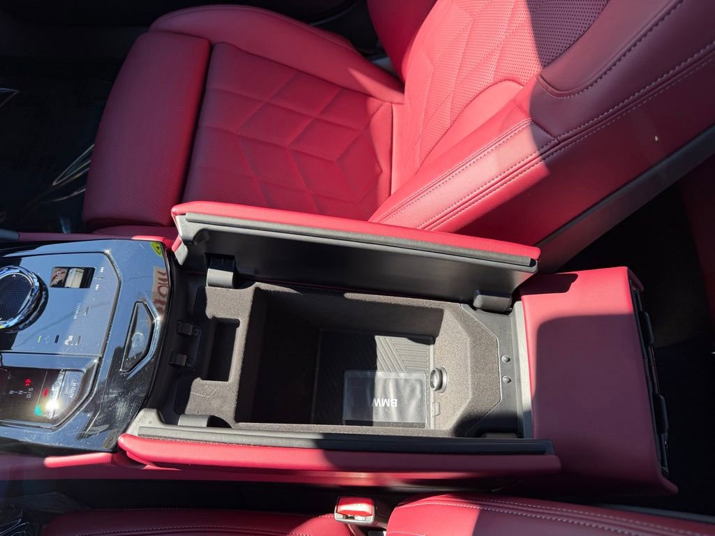 Used 2025 BMW 540i xDrive image 24