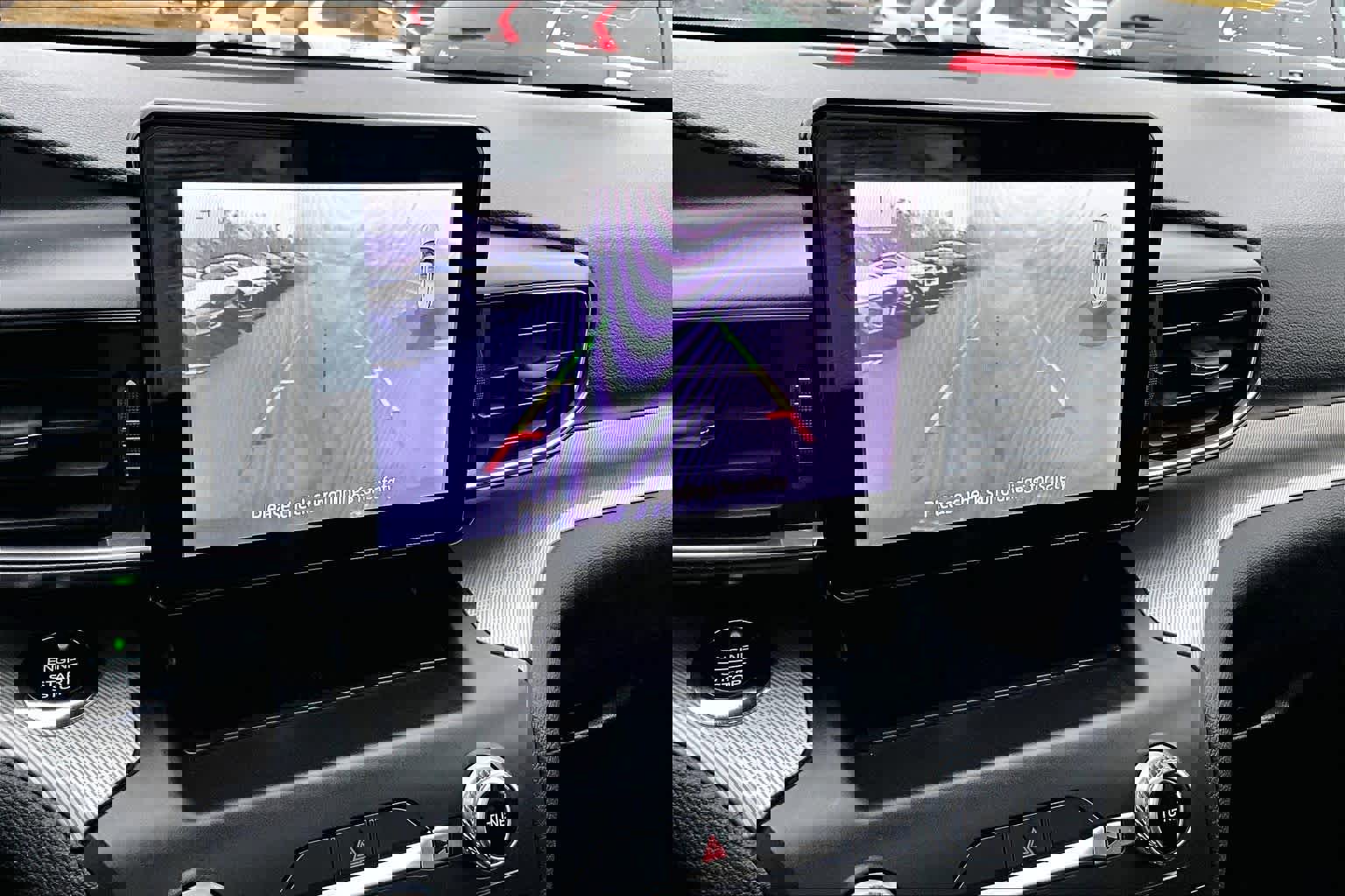 Used 2020 Ford Explorer XLT w/ Equipment Group 202A image 28