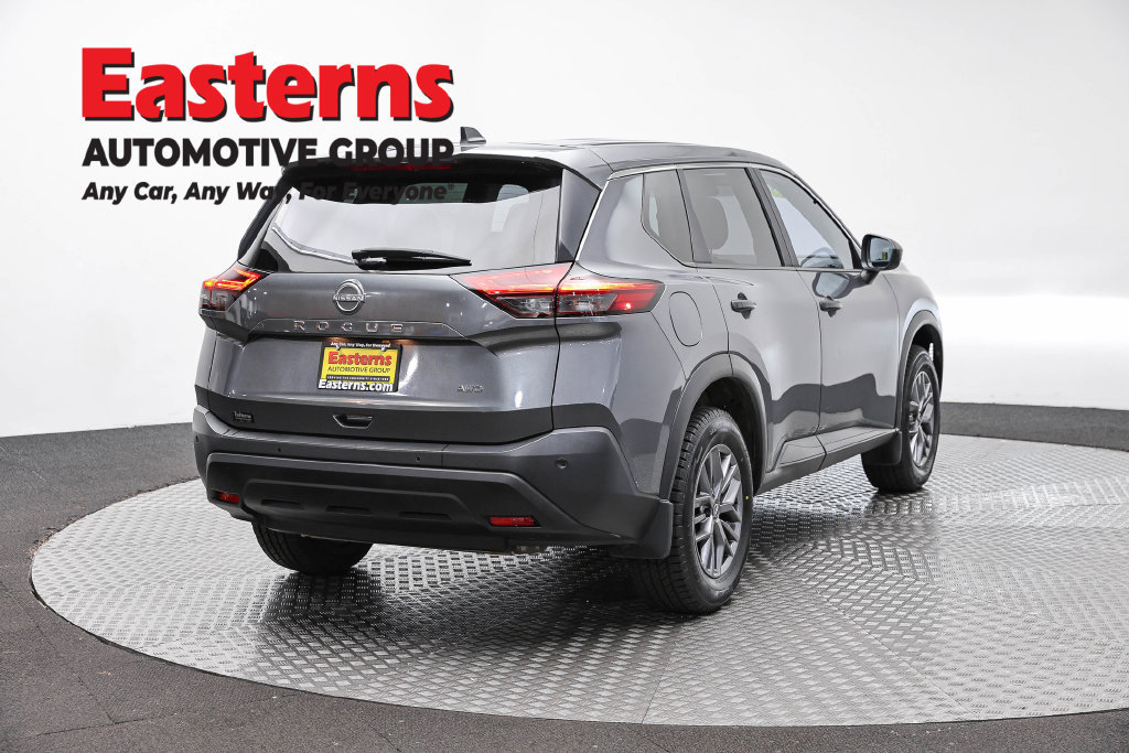 Used 2023 Nissan Rogue S AWD/4WD image 6