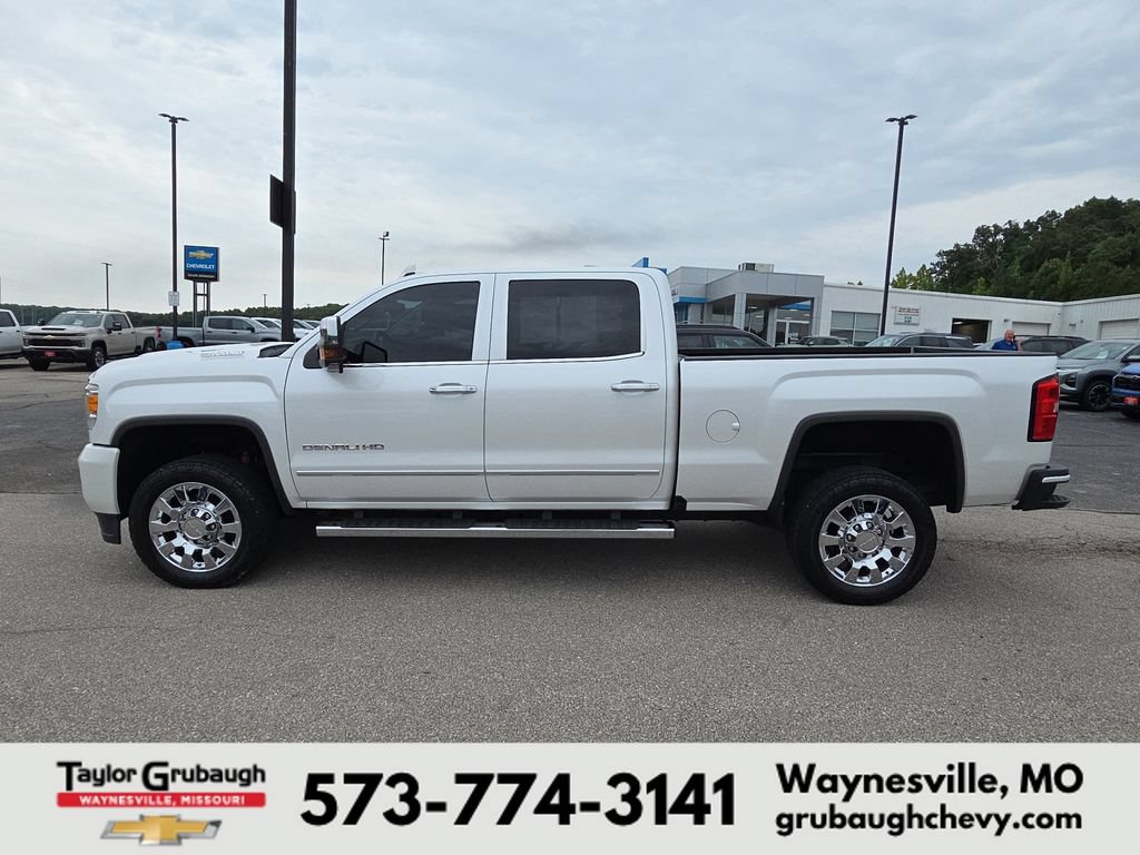 Used 2018 GMC Sierra 2500 Denali w/ Duramax Plus Package AWD/4WD image 5
