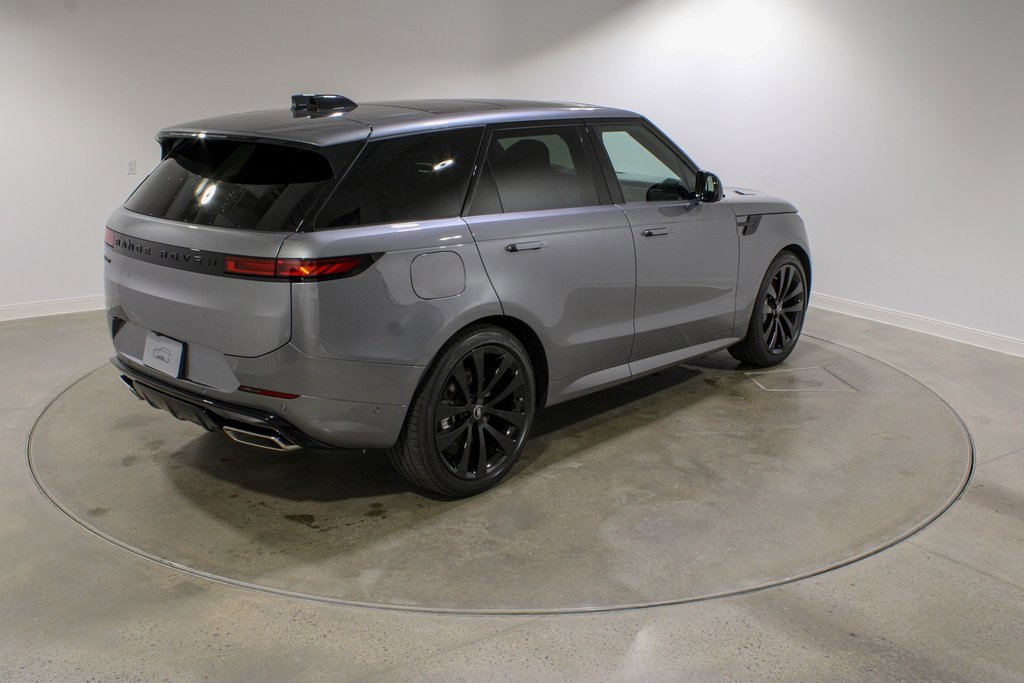 New 2025 Land Rover Range Rover Sport Dynamic SE image 5