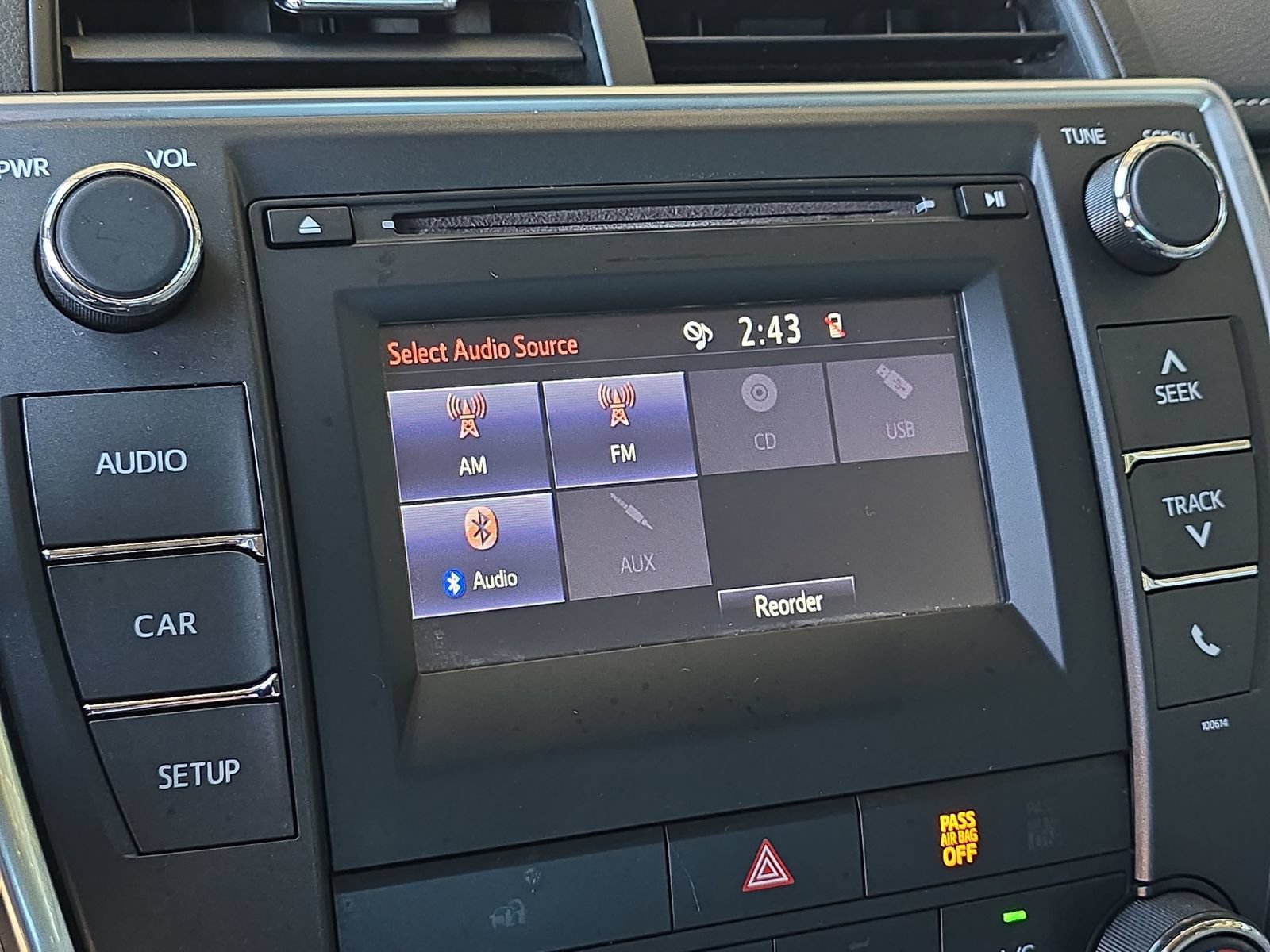Used 2017 Toyota Camry LE FWD image 23