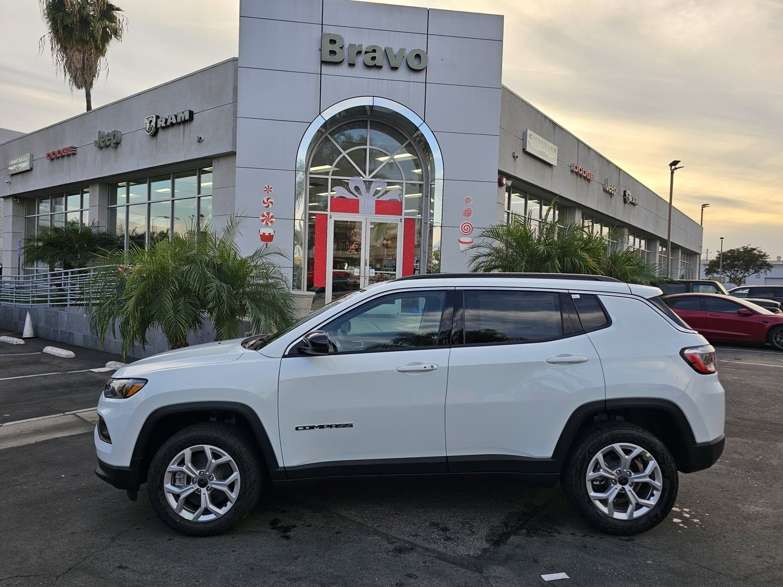 New 2026 Jeep Compass Latitude image 4